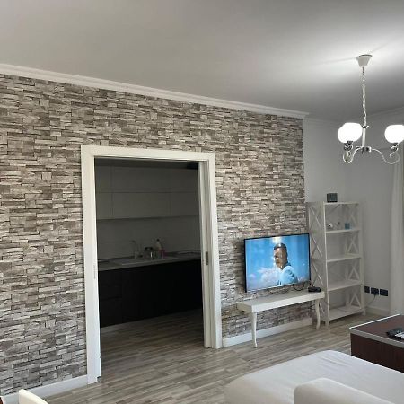 Tirana Center Apartment Екстер'єр фото