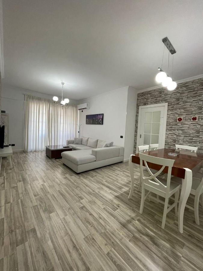 Tirana Center Apartment Екстер'єр фото