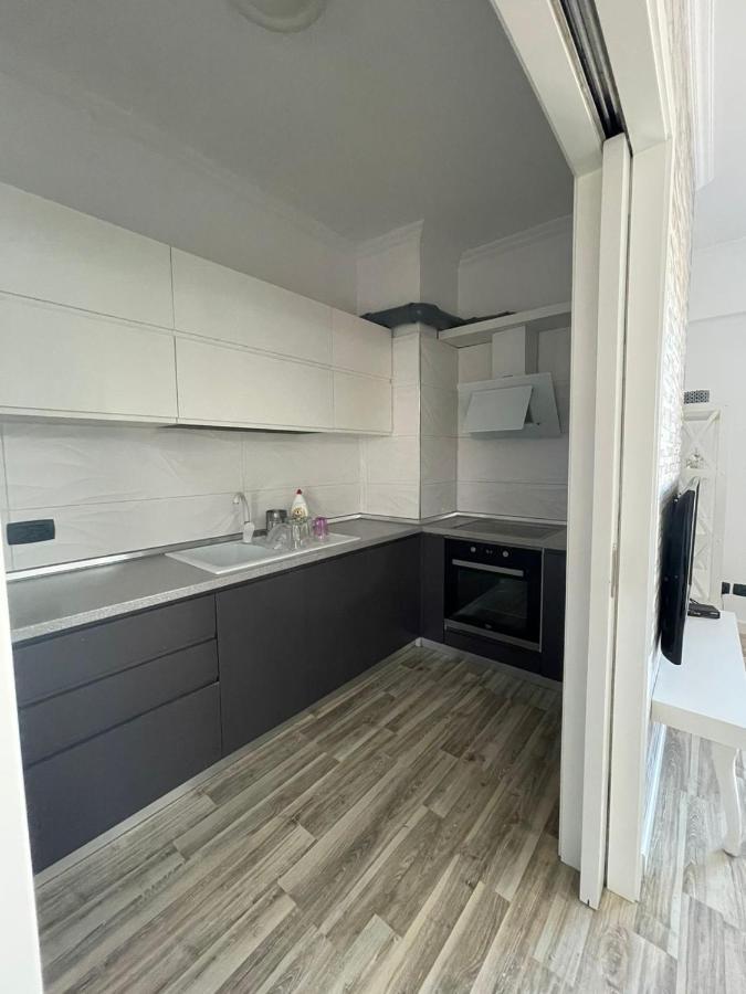 Tirana Center Apartment Екстер'єр фото